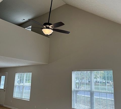 5th image of 501 Fayette Dr
