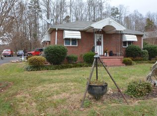 1341 E Salisbury St, Asheboro, NC 27203