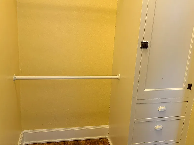 610 Summit Avenue — Photo 44