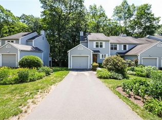 32 Quarry Village Rd #32, Cheshire, CT 06410