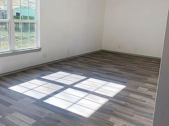 5th image of 123 Vandenburg Dr