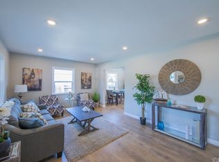 1143 Magnolia Ave, Santa Ana, CA 92707