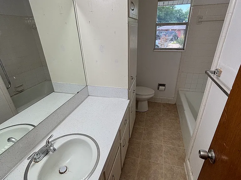1802 Muir Dr — Photo 12