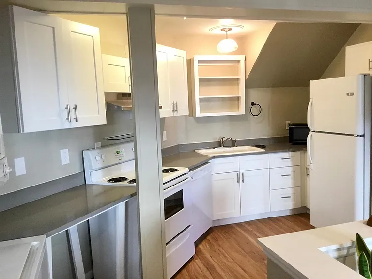 518 W 15th Ave — Photo 7