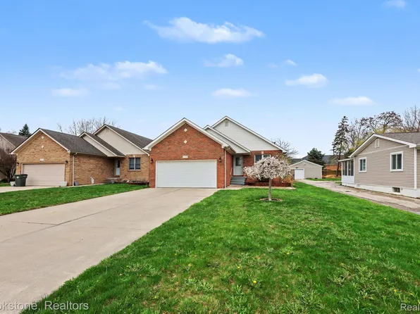 49671 Fuller Rd, Chesterfield, MI 48051