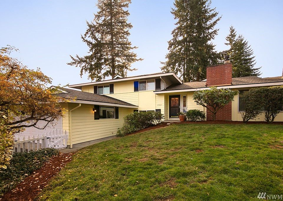 1st image of 17007 NE 21st St
