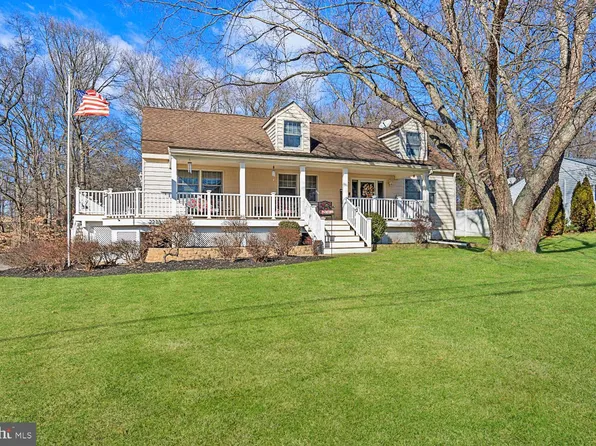 2213 Old York Rd, Bordentown, NJ 08505