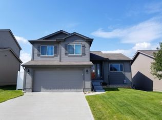 16440 Cary St, Omaha, NE 68135