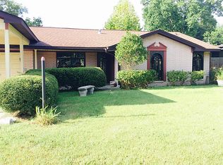 8617 Woodlyn Rd, Houston, TX 77028