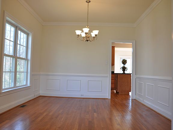 4th image of 8805 Eli Pl