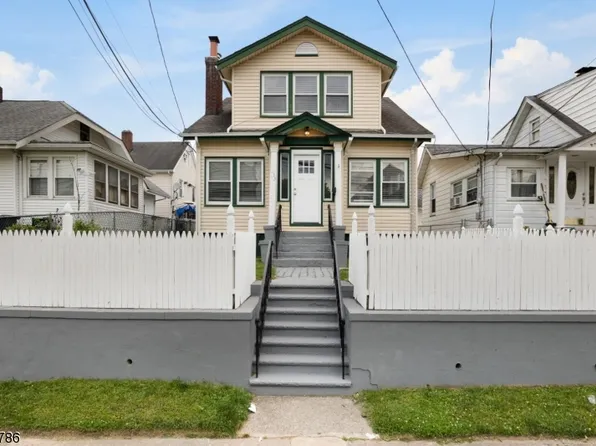 131 Spring St, Passaic City, NJ 07055