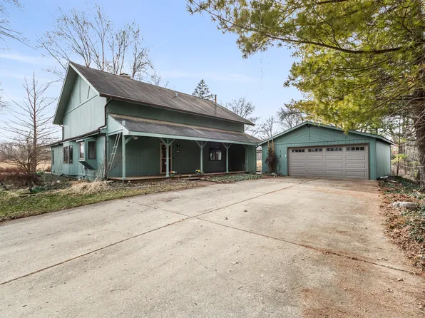 100 Park Dr, Port Barrington, IL 60010