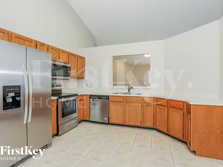 12759 Bentwater Dr — Photo 8