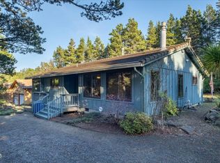 5740 Palisades Dr, Lincoln City, OR 97367