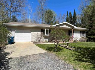 3752 Whispering Pines Dr, Gladwin, MI 48624