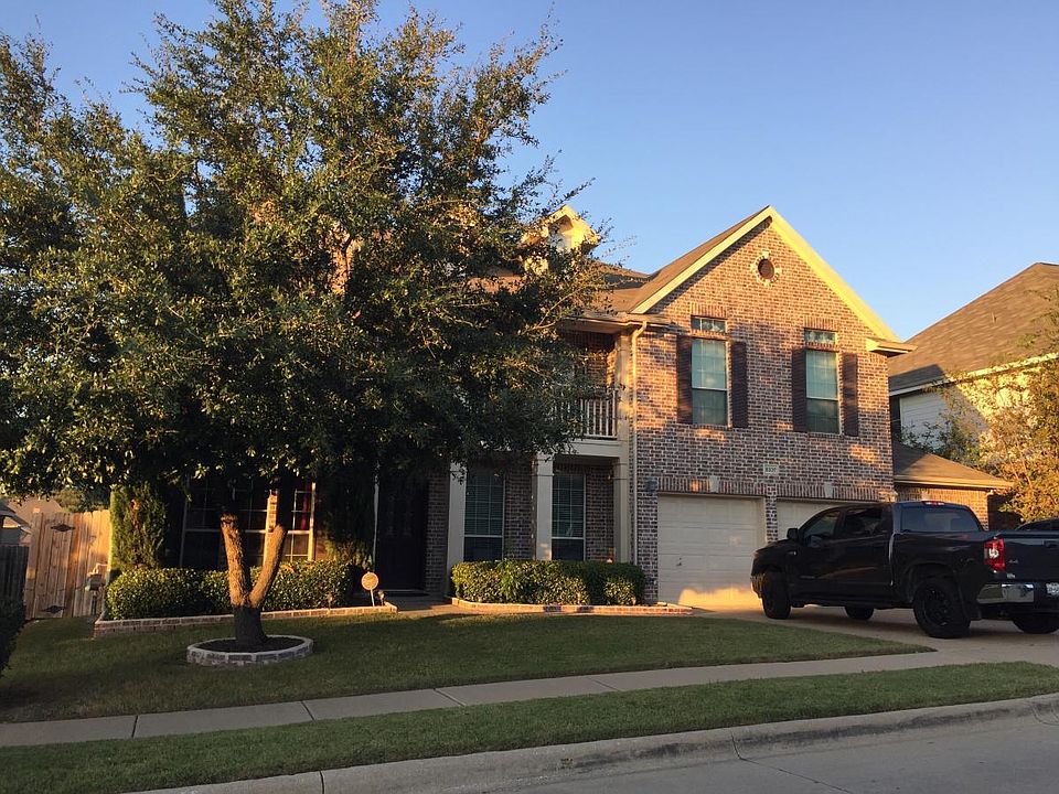 1st image of 8337 Summer Park Dr