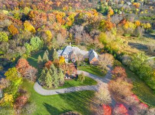 361 Ridge Rd, Barrington Hills, IL 60010
