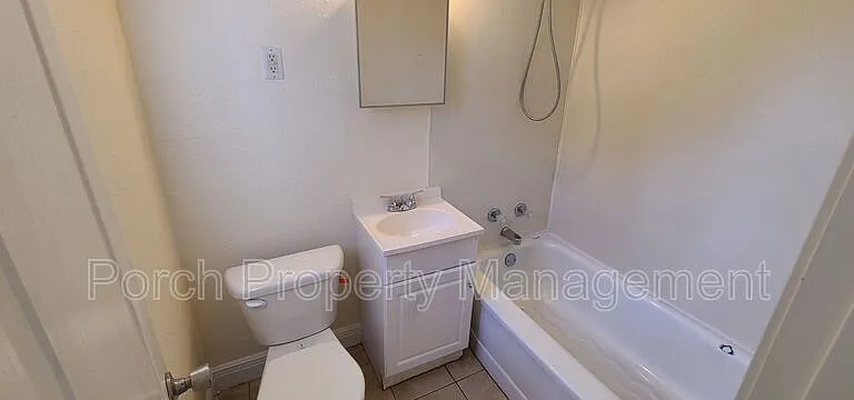 1 Ellis Dr #B — Photo 6