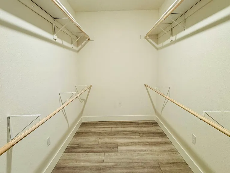 5445 Guenoc Valley Ln — Photo 15