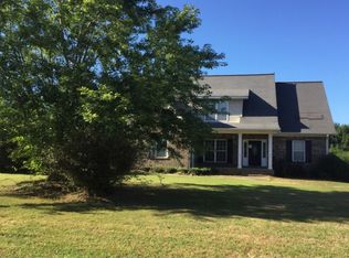 398 Liberty Ln, Anniston, AL 36207