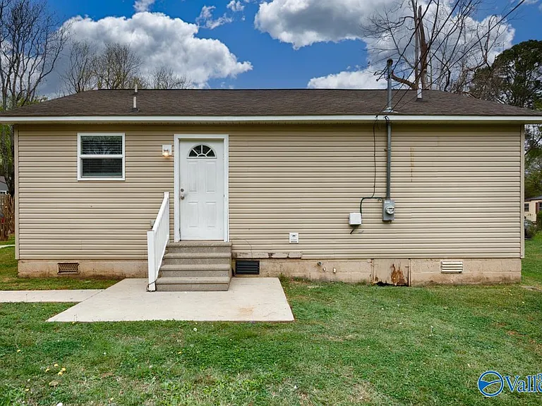 800 Linwood Dr NW — Photo 21
