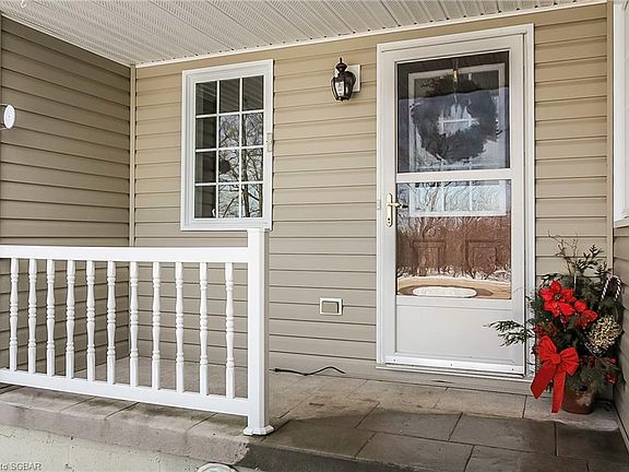 5th image of 136 Maple Ln