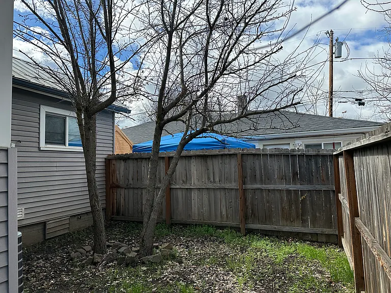 23 Rose Ave — Photo 5