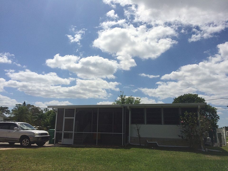 1st image of 27870 Roanoke Cir