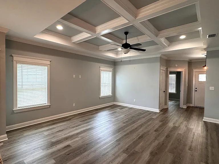 113 Mansfield Pl — Photo 3