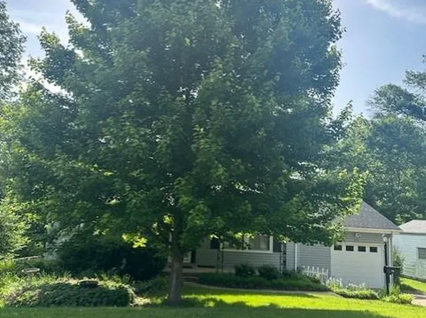 836 Dickson St, Saint Louis, MO 63122