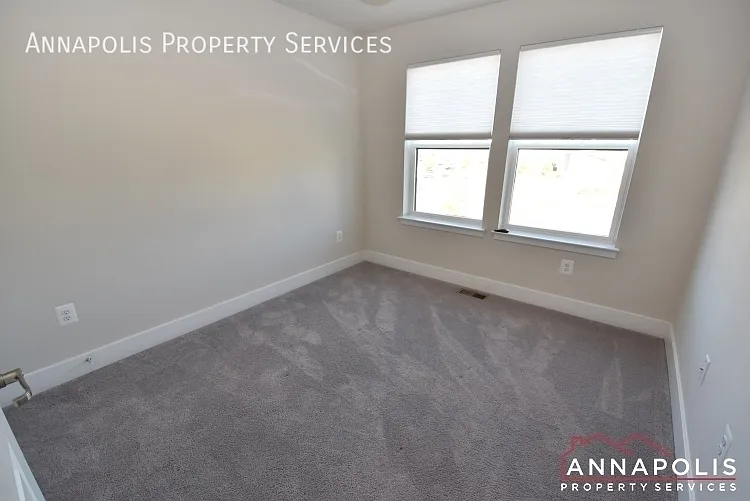 604 Chalcedony Ln — Photo 16