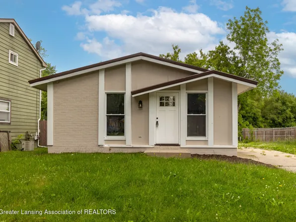 4318 Chadburne Dr, Lansing, MI 48911