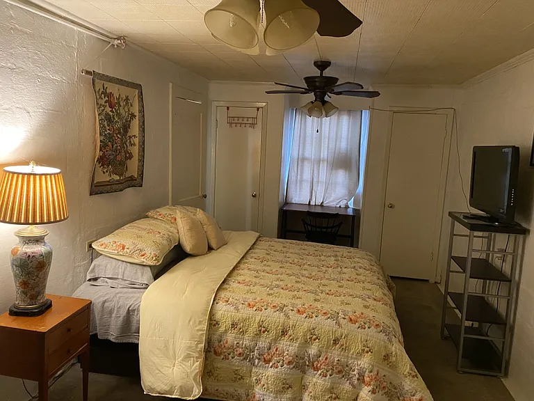 1151B Pen Park Rd — Photo 6
