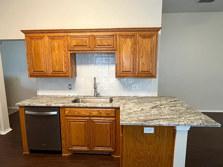 3393 Blanco Dr — Photo 5