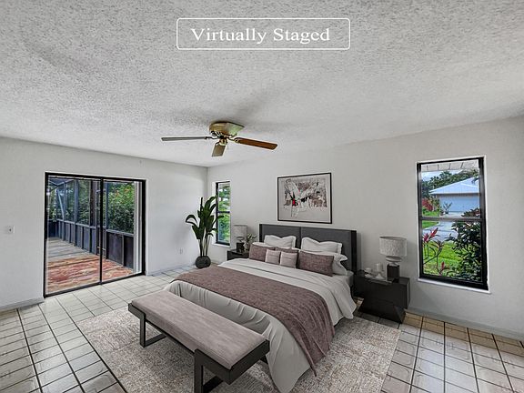 4th image of 1102 SE Mcfarlane Avenue