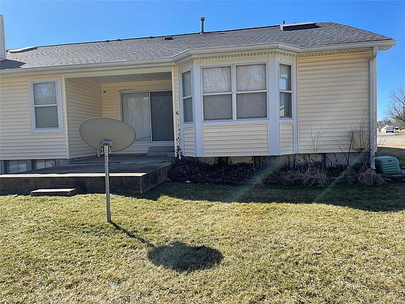 2nd image of 16065 Rose Wreath Ln