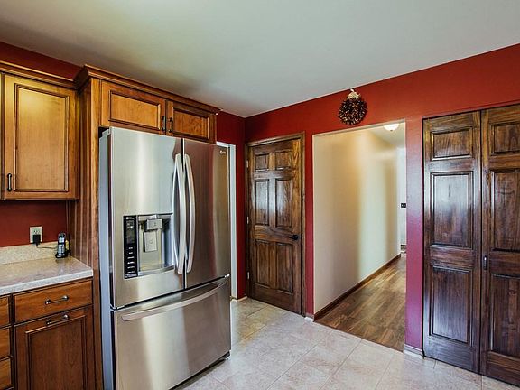 3rd image of 1675 Sassafras Cir