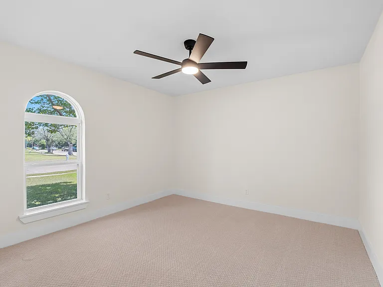 3234 Castle Rock Ln — Photo 17