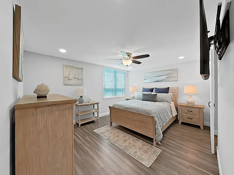 2620 Cove Cay Dr #403 — Photo 17