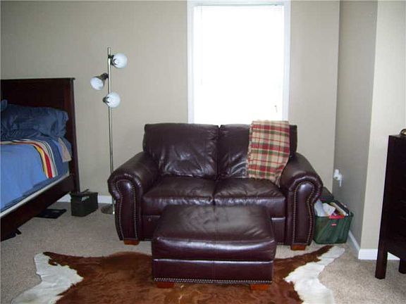 3rd image of 1711 N Nieman Dr