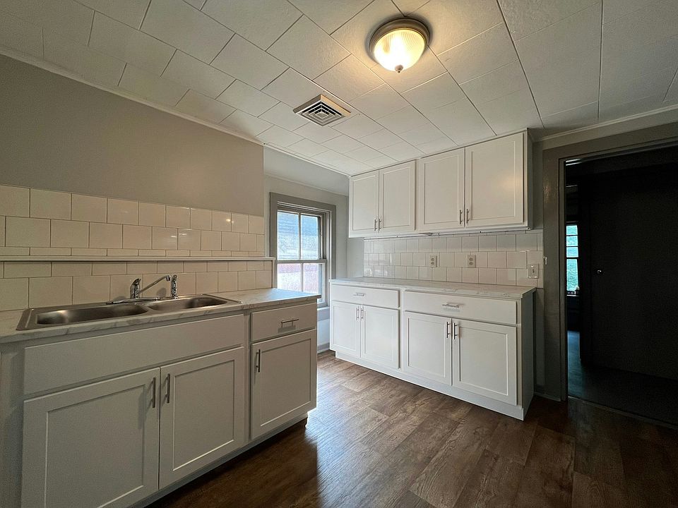 Fully remodeled kitchen. Everything is new!!