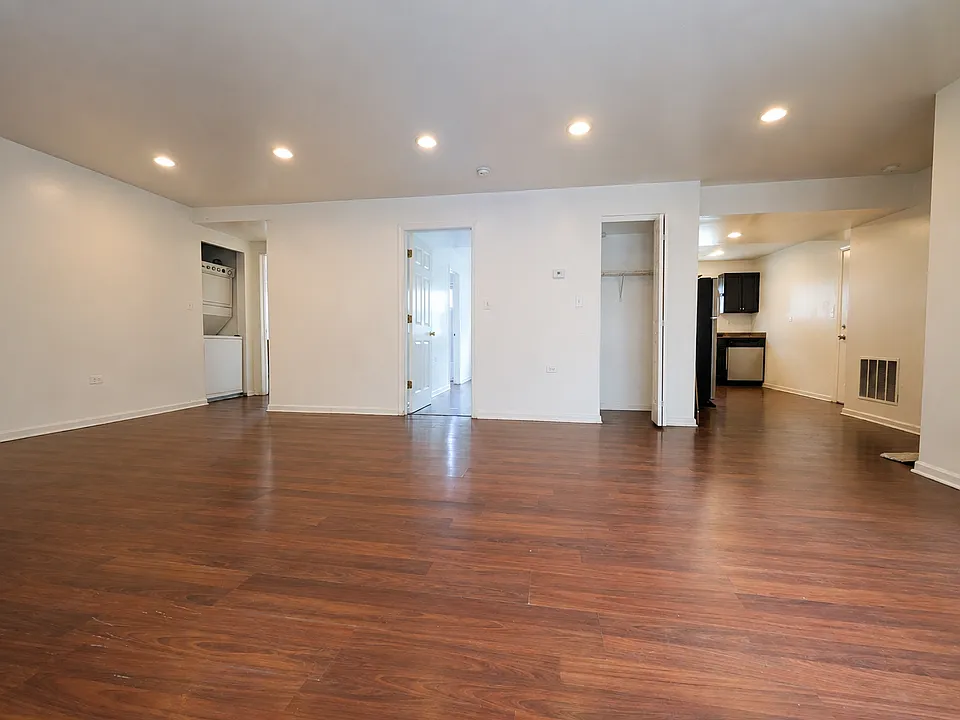 2530 W Fitch Ave #G