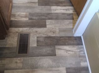 110 Foxglove Ln, Davis Junction, IL 61020