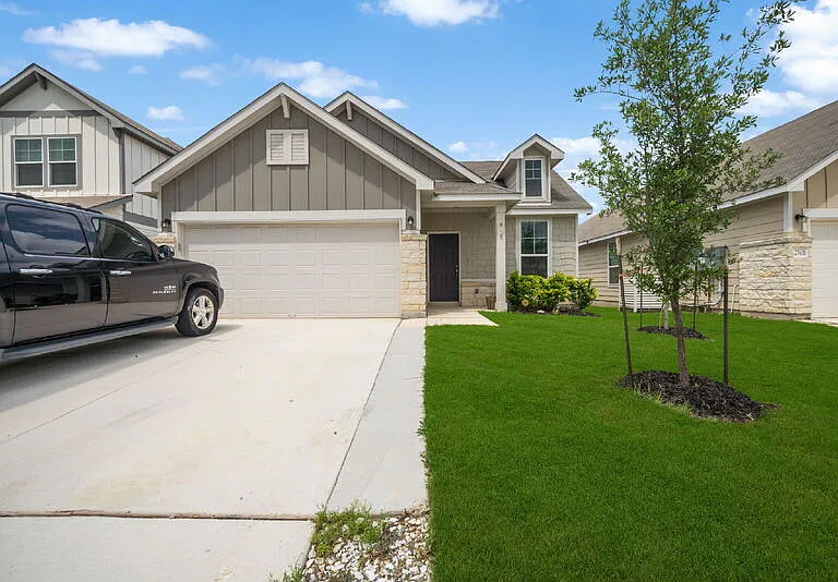 27627 Sienna Crk — Photo 1