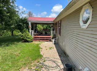 737 John Hoops Rd, Jackson, OH 45640