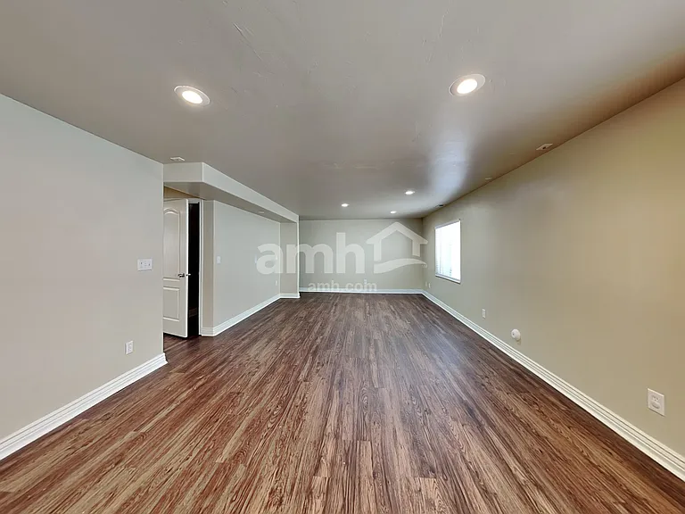 7128 N Kiowa Pkwy — Photo 24