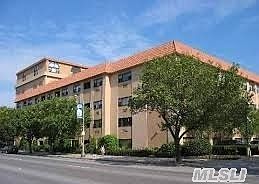 1st image of 185 W Park Ave APT 119