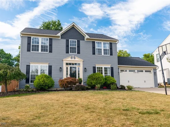 2676 Pinegate Dr, Norton, OH 44203