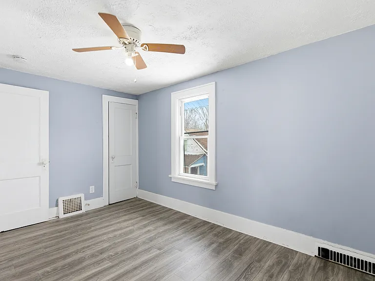 669 Winans Ave — Photo 13