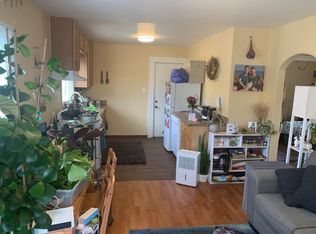 864 34th St #5, Oakland, CA 94608